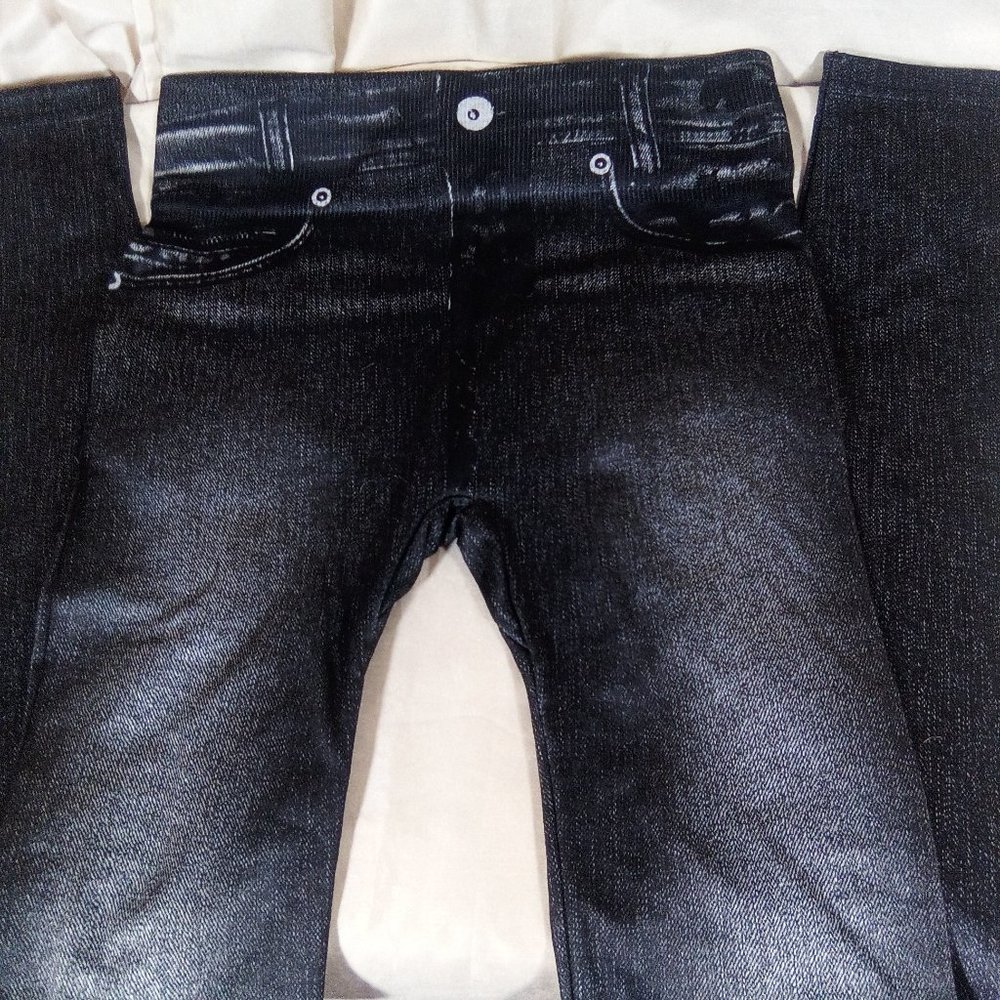 Brand New Leggings